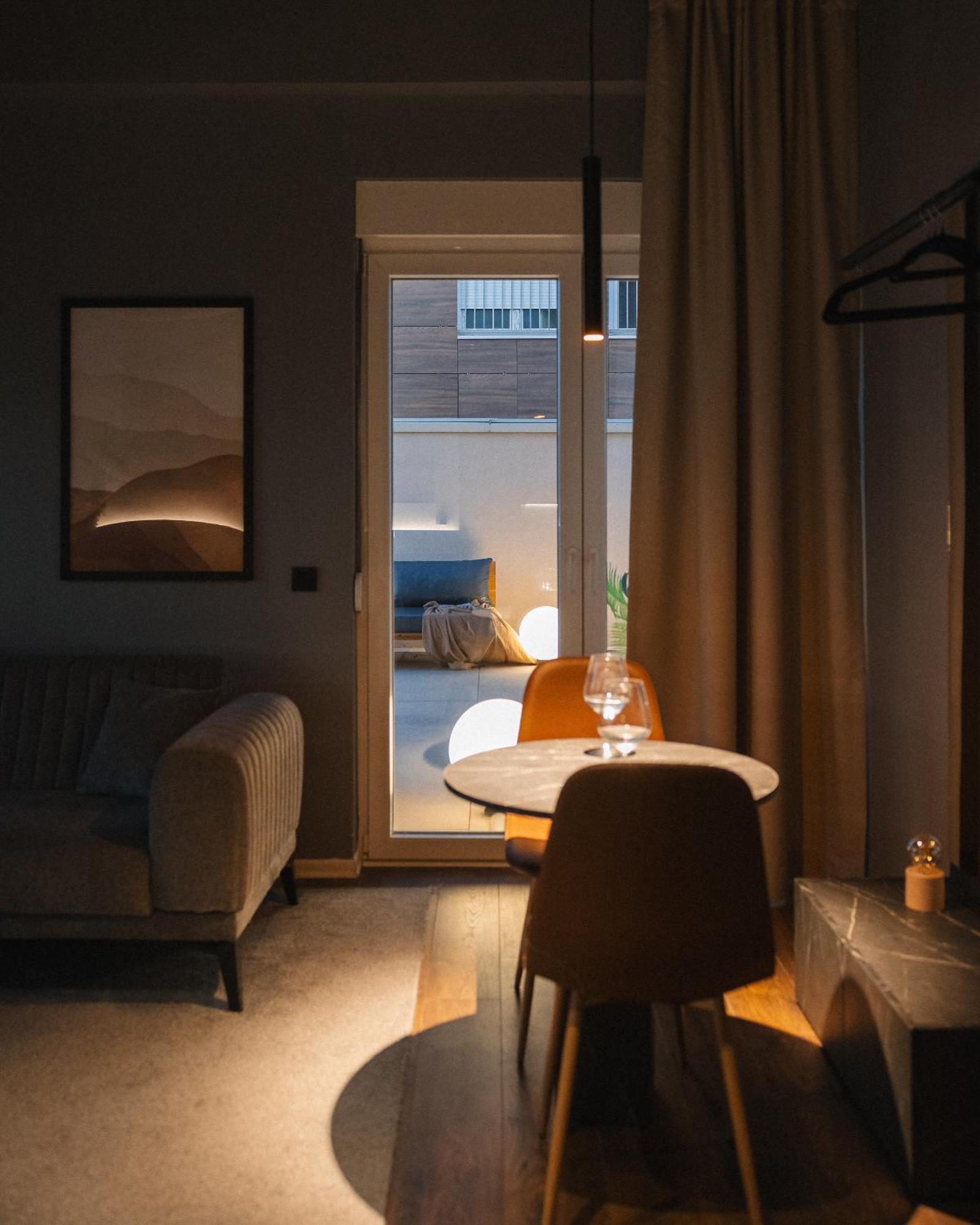 Etern Apart Hotel Πρίστινα Εξωτερικό φωτογραφία
