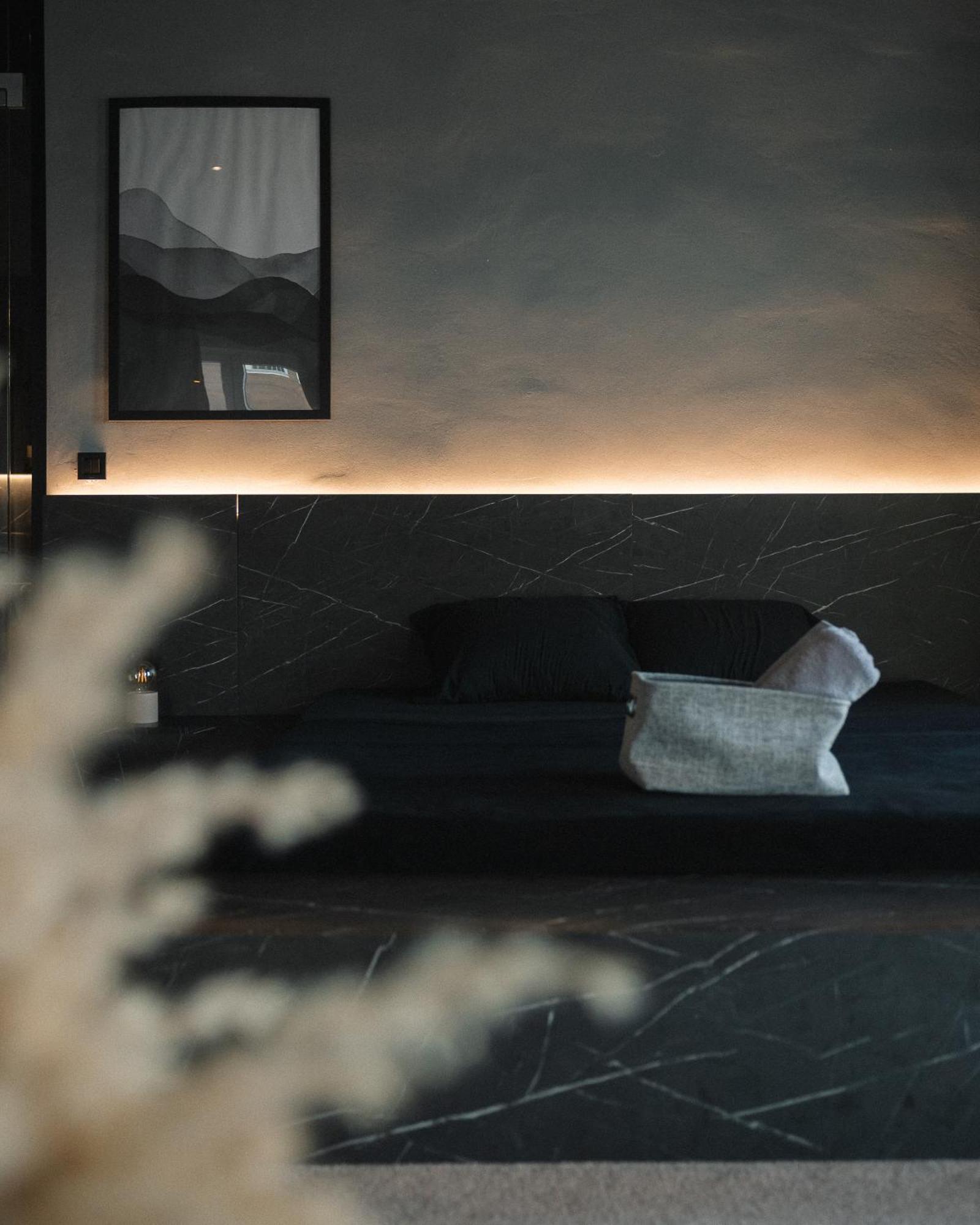 Etern Apart Hotel Πρίστινα Εξωτερικό φωτογραφία