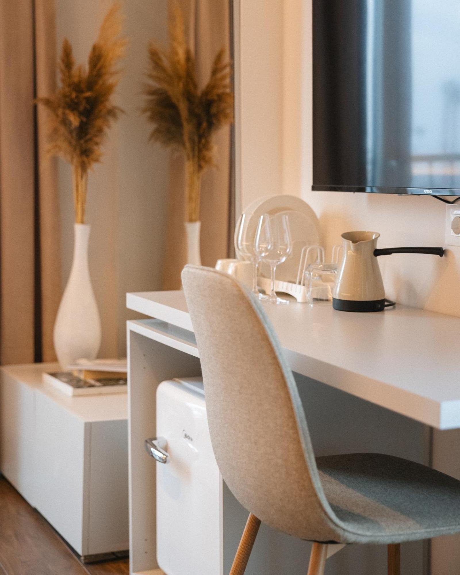 Etern Apart Hotel Πρίστινα Εξωτερικό φωτογραφία